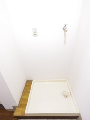 【設備】 | ルミエール | 【参考写真】室内洗濯機置き場