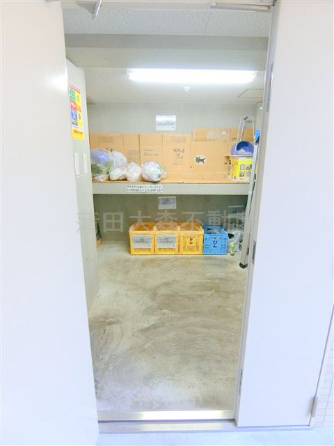 ジーベック池上Ⅲのその他共用部分|曜日時間関係なくゴミ出し可能な敷地内ゴミ捨て場！