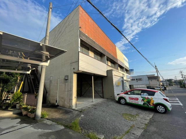 小坂町４丁目店舗　倉庫の外観