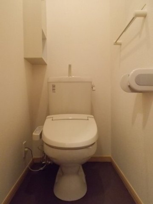 【トイレ】 | プロムナード | 落ち着いた色調のトイレです