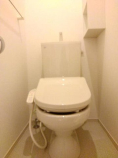 【トイレ】 | エマージュ　ＥＭＡＧＥ | トイレもきれいです