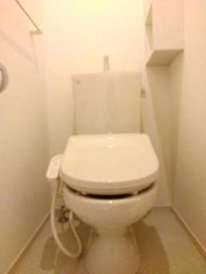 【トイレ】 | エマージュ　ＥＭＡＧＥ | トイレもきれいです