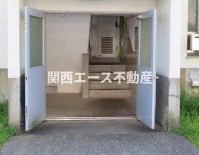 【エントランス】 | ビレッジハウス津の井