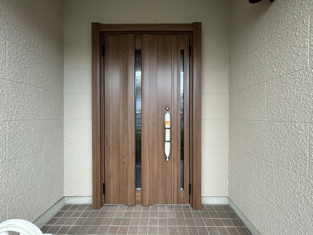 光が丘４丁目戸建ての玄関