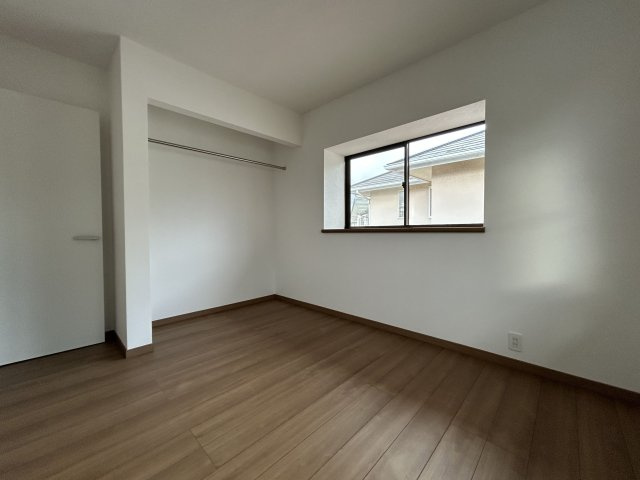 光が丘４丁目戸建ての洋室