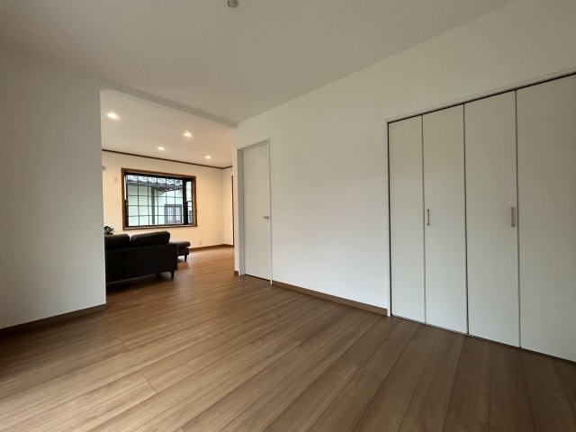 光が丘４丁目戸建ての洋室