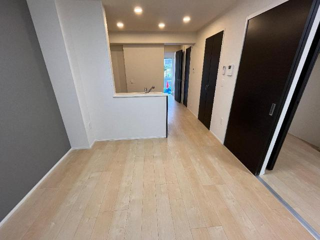横浜市泉区和泉町のアパートの寝室