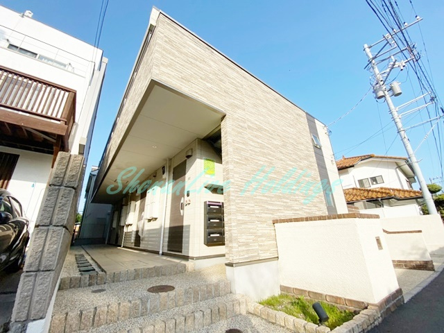 ALLURE腰越の外観