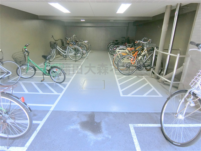 ルーブル東蒲田参番館のその他共用部分|屋根付きの無料駐輪場