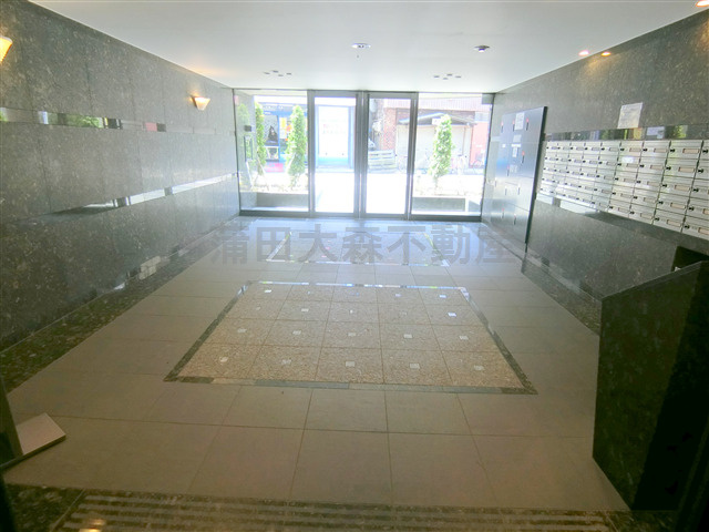 ルーブル東蒲田参番館のエントランス