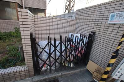 【その他共用部分】 | さんさん松原 | 敷地内ゴミ置き場