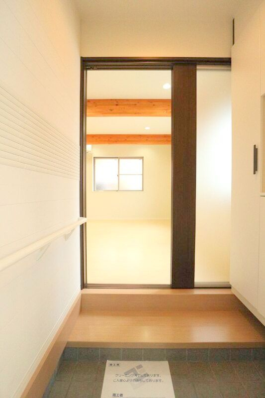 大田区田園調布１丁目住宅の玄関