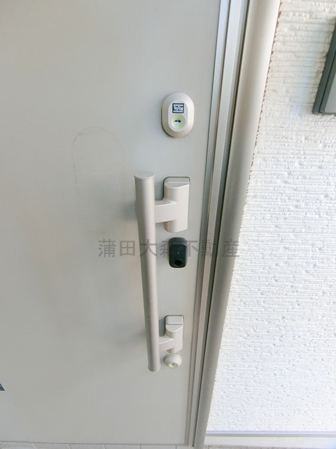 大田区田園調布１丁目住宅の玄関
