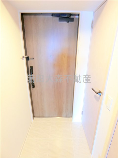 プライムネクサス大森北の玄関