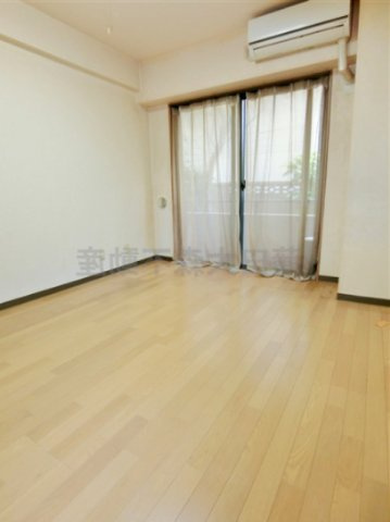 シンフォニー森ケ崎の居間・リビング