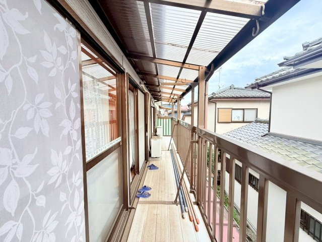 相模原市緑区　中古住宅のバルコニー|外からの目が気にならないバルコニーで洗濯物が干せます