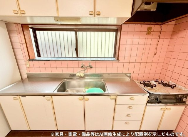 相模原市緑区　中古住宅のキッチン|コンパクトなキッチンで掃除もラクラク