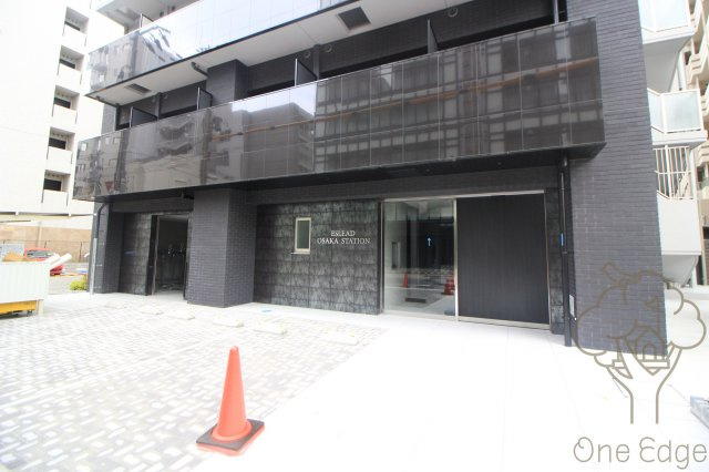 エスリード大阪STATIONのエントランス