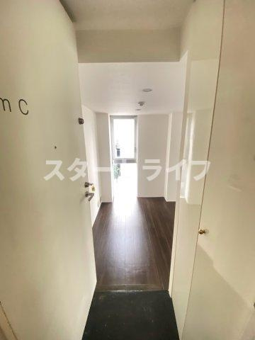 大阪市淀川区西中島６丁目の賃貸マンションの玄関