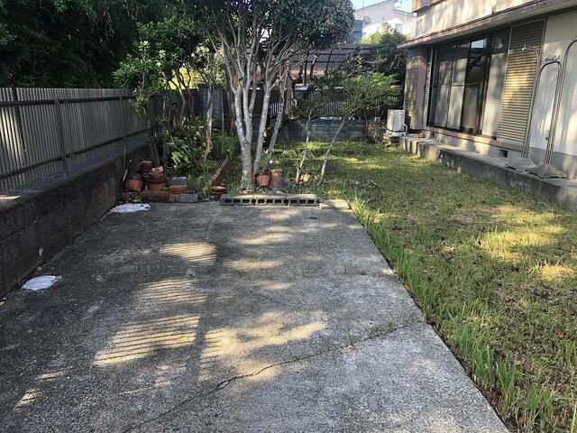 高知市鏡川町 中古住宅の庭|南側のお庭