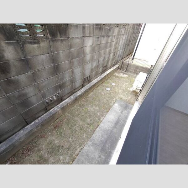 ブレス呼続　名古屋市賃貸　仲介手数料無料のバルコニー