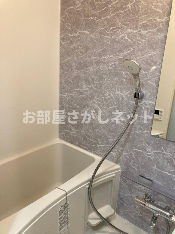 エストゥルースプラス三ノ輪【おとり物件なし】#学生・社会人にオススメ！初期費用分割払いOK！の浴室