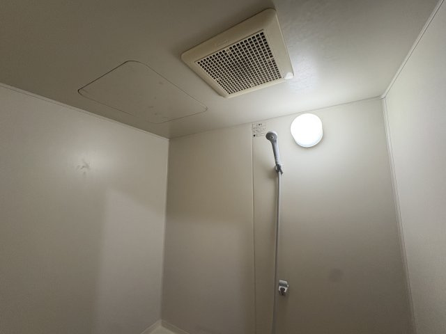 ポコアポコ明石鍛冶屋町三番館の浴室