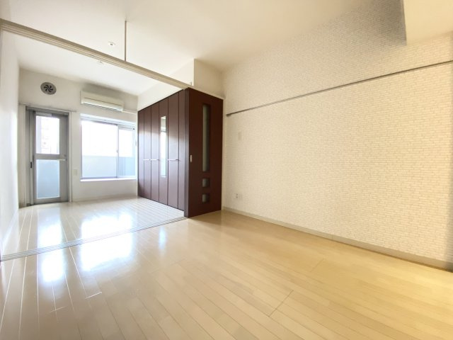 【居間・リビング】 | ORIENT BLD No.54 Wes-project 博多駅南