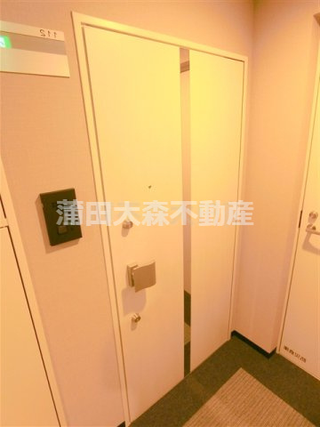 ラフィスタ下丸子の玄関