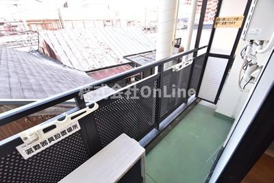 八尾市本町５丁目の賃貸マンションのバルコニー