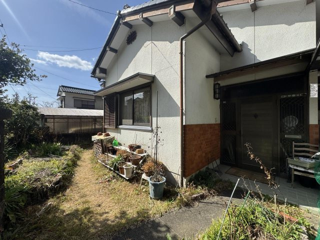 高知市福井町　中古住宅の庭