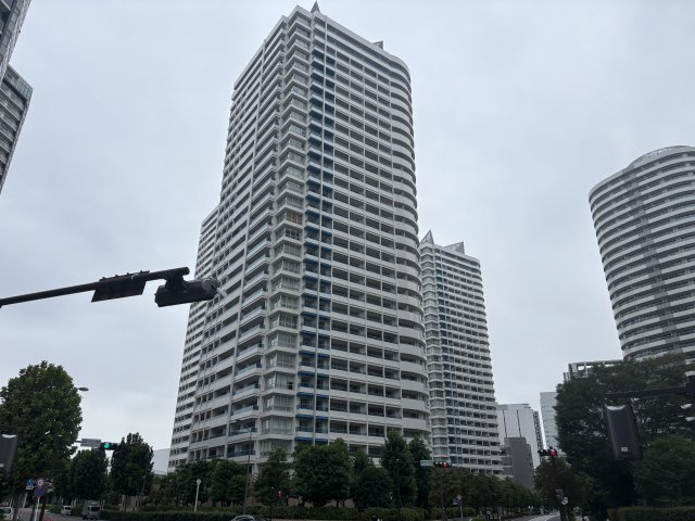 M.M.TowerstheEastの画像