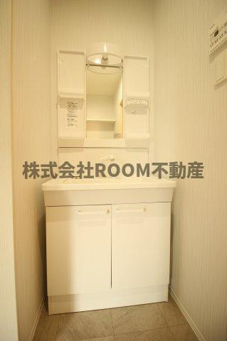 ベルナンジュの独立洗面台|使いやすい独立洗面台です