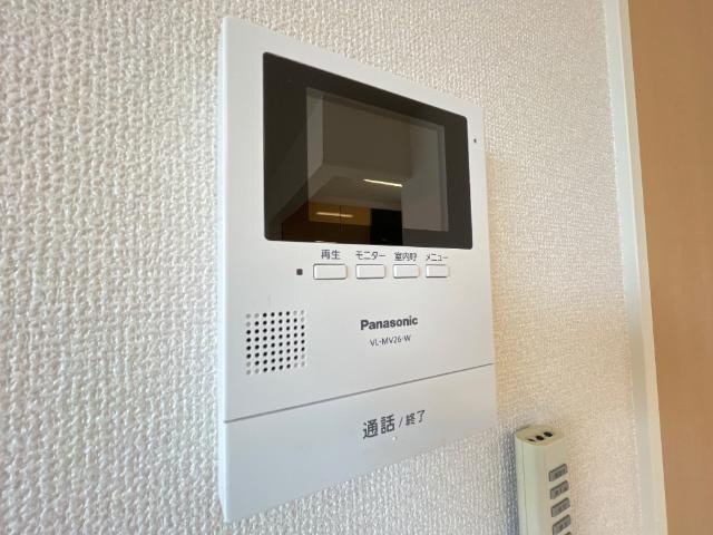 アヴニールの内装|カメラ付インターホン