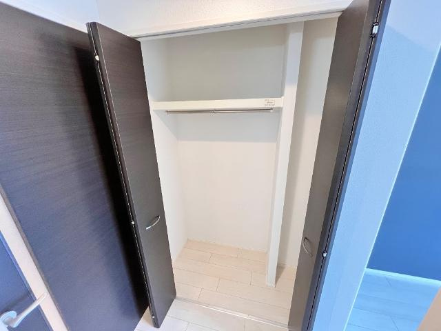 サウザンドグラスの収納|クローゼット