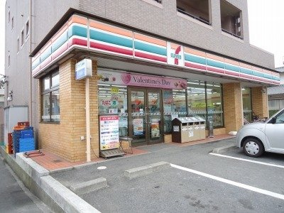 ソラーレⅡの周辺|セブンイレブン立戸店まで650m