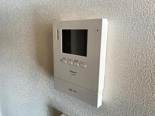 WBeCの内装|カメラ付インターホン
