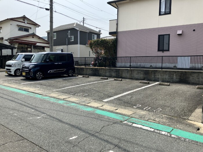 【駐車場】 | ラヴィタ春日 | 駐車場