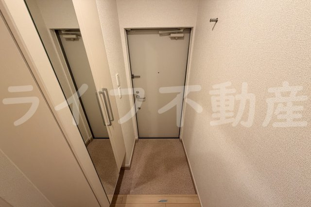 オベルジーヌの玄関