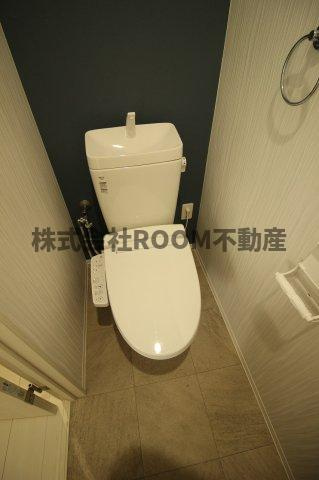 ベルナンジュのトイレ|落ち着いた色調のトイレです