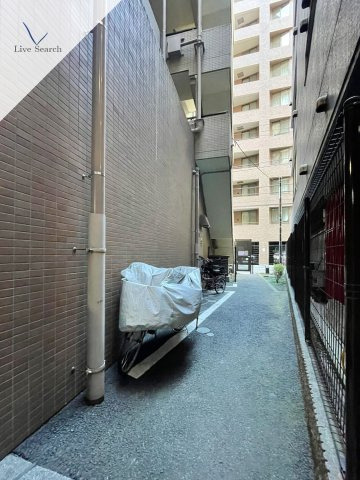 クレストフォルム上野グランステージの駐車場