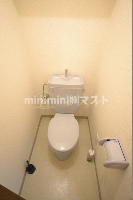 大阪市西区北堀江２丁目の賃貸マンションのトイレ