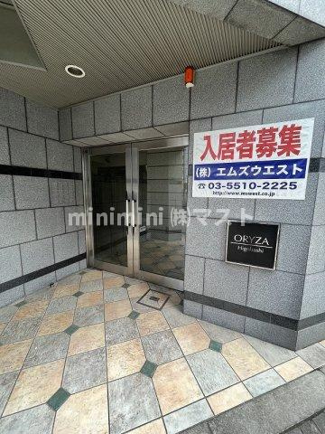 大阪市西区江戸堀１丁目の賃貸マンションのエントランス