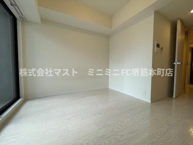 大阪市中央区南本町２丁目の賃貸マンションの内装