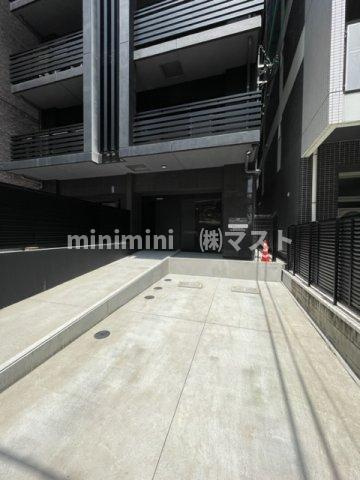 大阪市都島区片町１丁目の賃貸マンションの駐車場