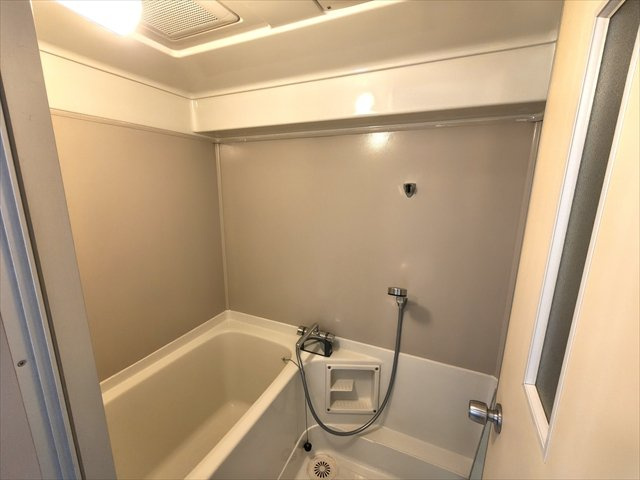 芦屋シティハイツの浴室