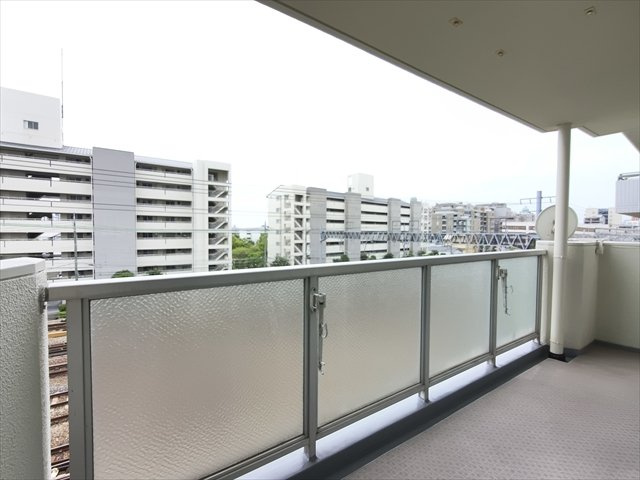 芦屋シティハイツのバルコニー