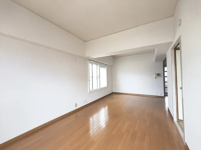 芦屋シティハイツの居間・リビング