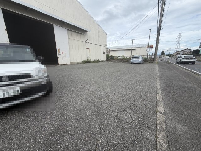 那須塩原市一区町　倉庫の駐車場