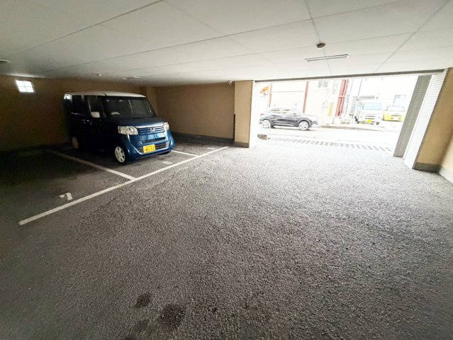 ハイツジュン3の駐車場